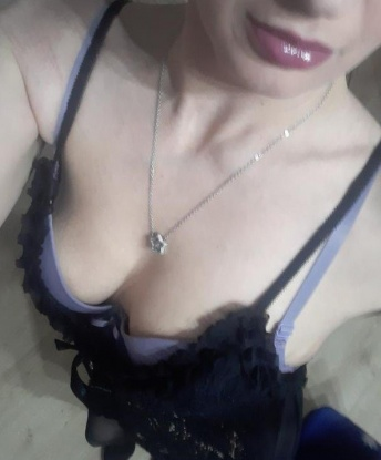 Игривая красотка с шикарной фигурой идеально подойдет для приятного времяпровождения. Готова удовлетворить твои самые потаенные желания. Жду звонка! 13795, 29 лет